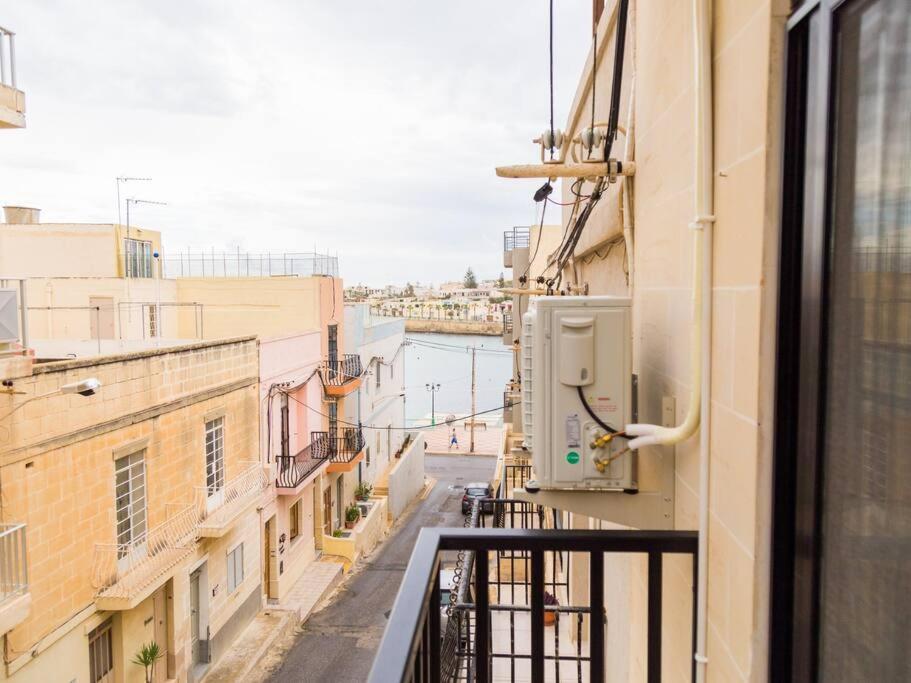 Sea Views Apartment-Wifi-Sleep 5 Marsaskala Exterior photo